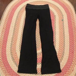 Lululemon Groove Reversible Flare Pant